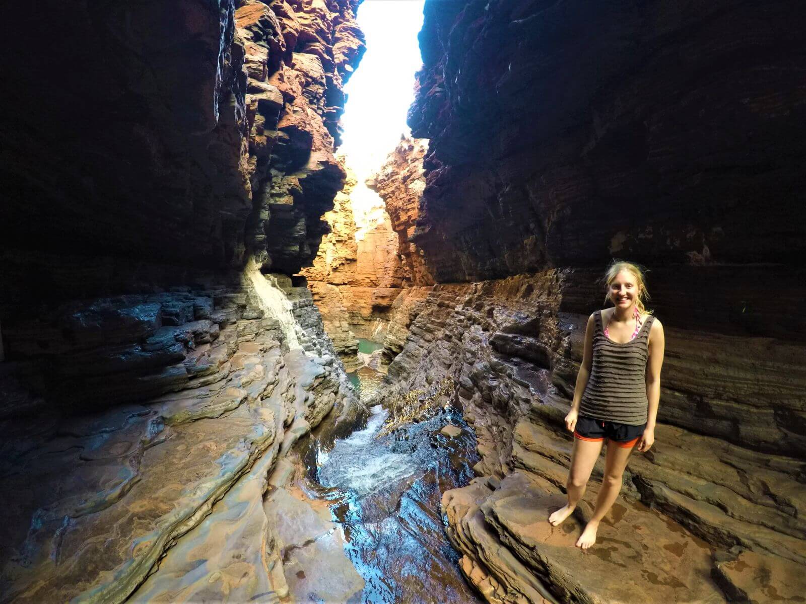 Spider Walk in einer Schlucht des Karijini National Park - Tolles Highlight