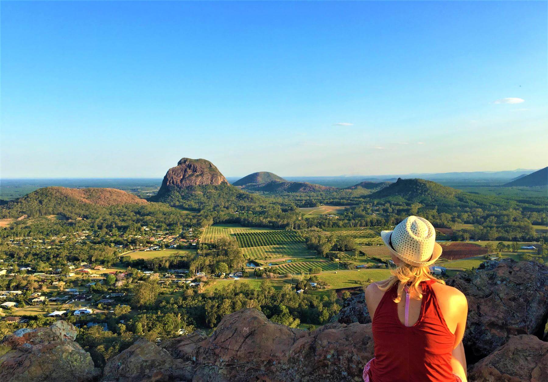 Ausblick auf den Glass House Mountains National Park bei Brisbane