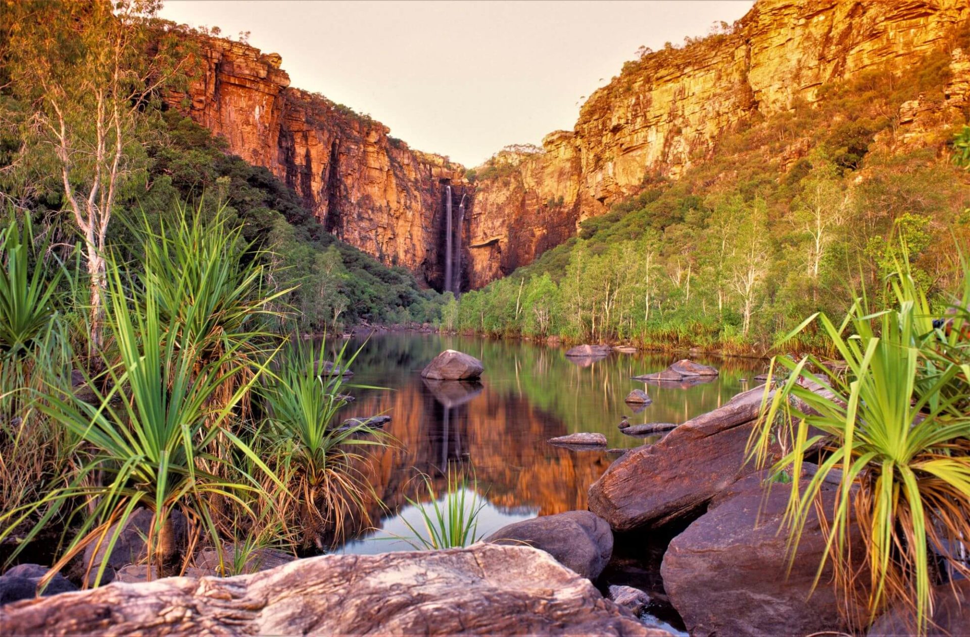 Schöner Wasserfall im Kakadu National Park - Jim Jim Falls